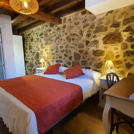 Casas Del Castillo, 1 *