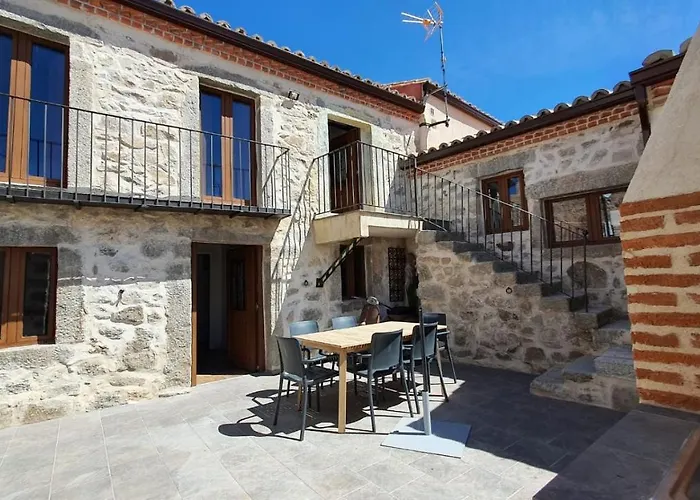 Casas Del Castillo, 1 *